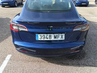 Renting - TESLA MODEL 3 RWD