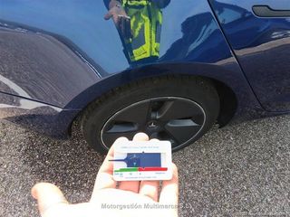 Renting - TESLA MODEL 3 RWD