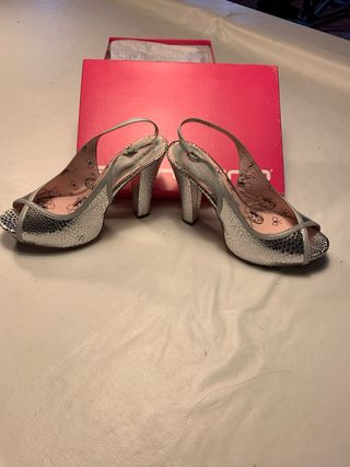 Sandalias Fornarina Plata Talla 39 pvp 89€