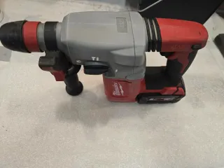 Taladro percutor Milwaukee M18 BLHX