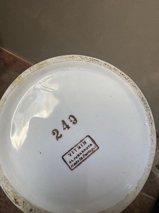 Jarrón de cerámica ALJUSA con tapa