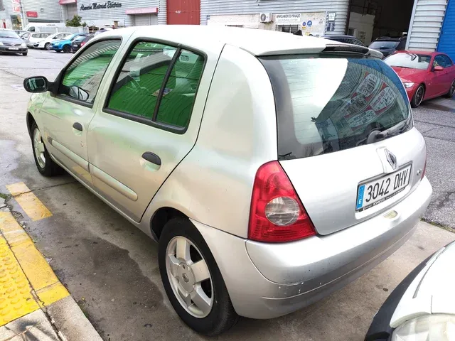 Renault Clio 2005