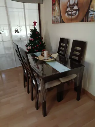 Salón completo. Mueble, mesas y sillas