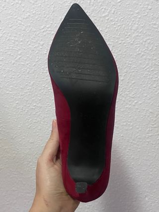 Zapatos de tacón Zara rojos ante sin usar