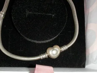 Pulsera Pandora Corazón Plata 20cm