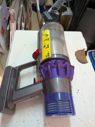 Dyson SV12 Aspirapolvere con Batteria