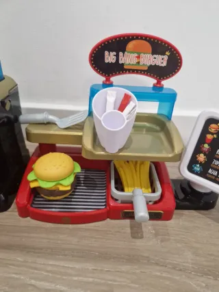 Hamburguesería infantil de juguete