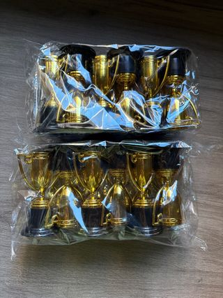 Lote Trofeos Dorados Pequeños