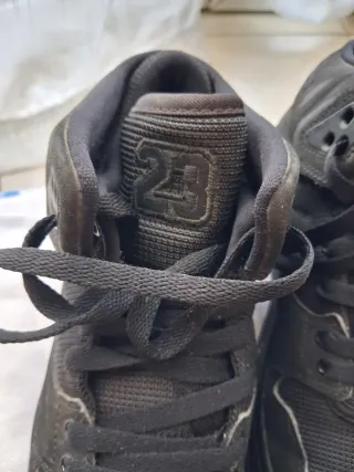 Nike Air Flight 38.5 nere