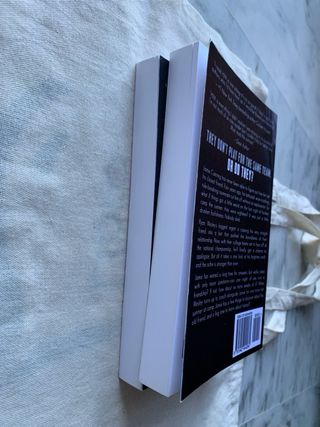 Libros en inglés: Him y Us.