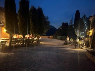 llama y reserva tu transporte privado.