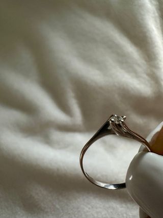 Anello solitario oro bianco 750