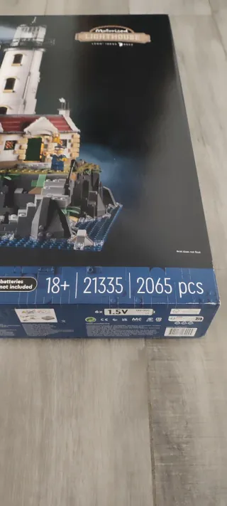 LEGO Ideas Faro Motorizzato 21335