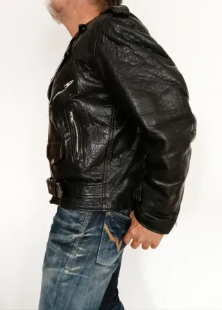 Chupa de cuero heavy rock. L.  Medidas indicadas.