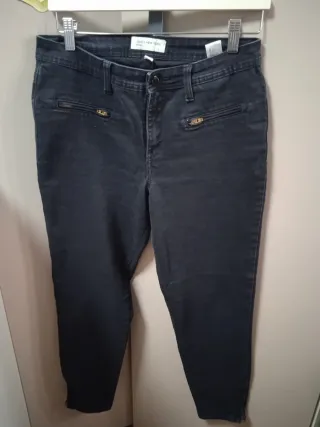 Lote Ropa Talla 40 (Pantalones y Falda)