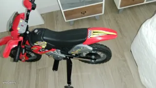 Moto eléctrica infantil Feber roja