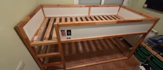 Cama KURA Ikea reversible dos alturas 90×200