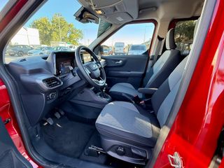 FORD Tourneo Courier 1.0 Ecoboost Titanium