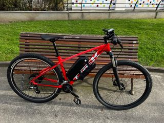 Bicicleta Eléctrica Trek Marlin 5