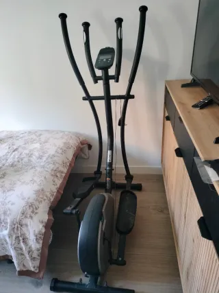 Elíptica Essential Plus 06