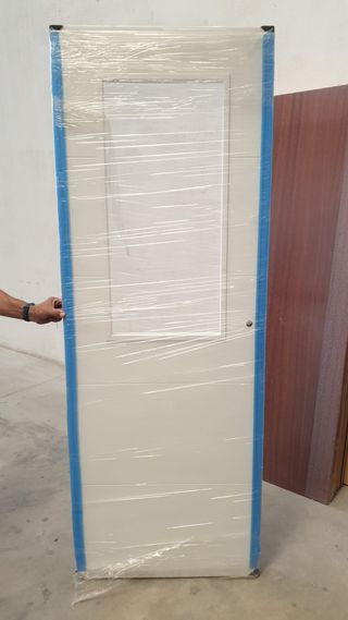 Hoja puerta 203x72.5 derecha hueco vidrio