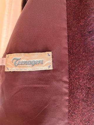 Elegante chaqueta paño cuello piel