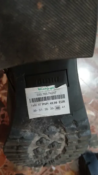 Botín Mustang Negro Tacón