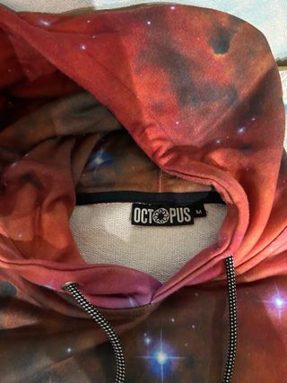 Felpa con stampa galassia e polpo