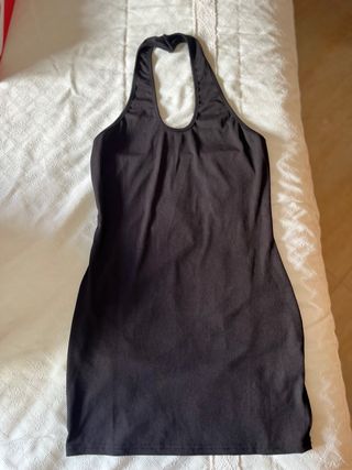 Vestido halter negro acanalado