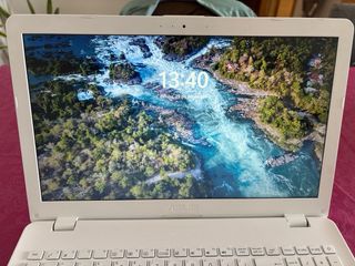 Portátil ASUS VivoBook – Intel Core i5 (8ª gen)