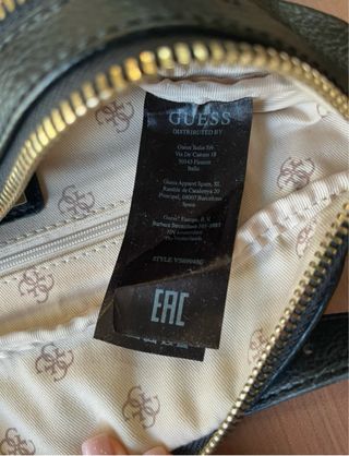 Bolso riñonera Guess