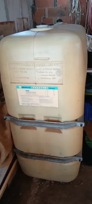 Depósito gasoil 1000L Schutz