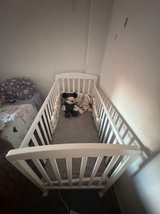 Cuna bebé IKEA blanca con colchon NO HAGO ENVIOS