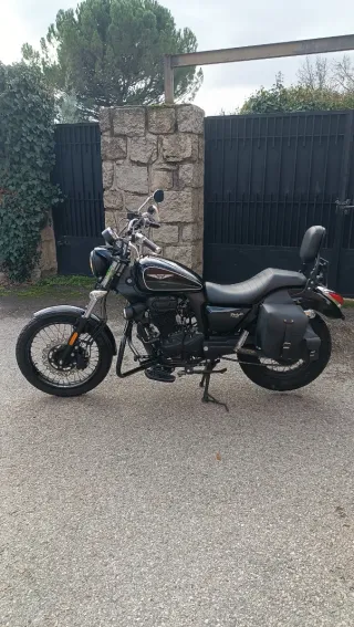 Moto Custom Macbor Rockster 125 Negra