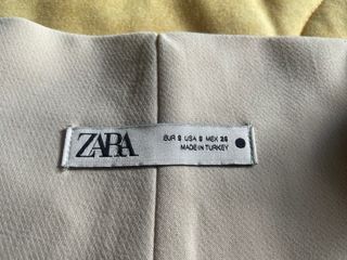 Pantalón beige de chica