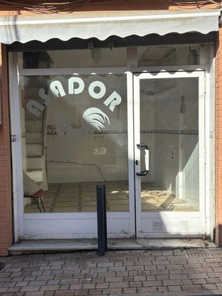 Cristalera completa con puerta abatible