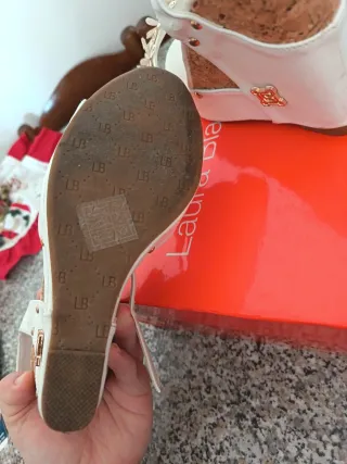 Sandali Laura Biagiotti zeppa sughero e fiori