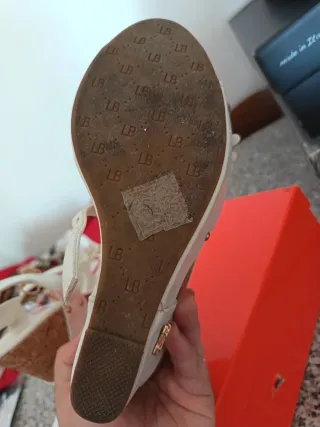 Sandali Laura Biagiotti zeppa sughero e fiori