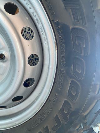 4 neumáticos con llanta para Ford Ranger ‘22