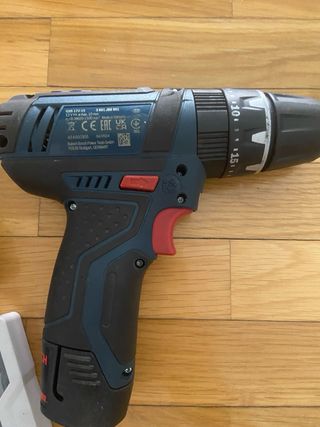 Taladro Atornillador Bosch + Batería y Cargador