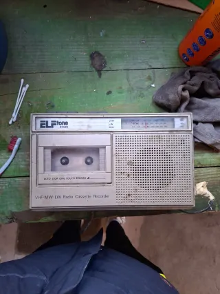 Radio Cassette VHF-MW-LW Elftone