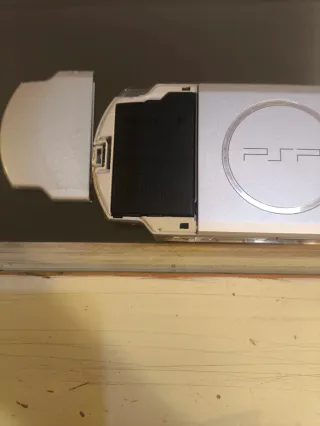 PSP Slim 3004 Mystic Silver