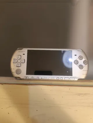 PSP Slim 3004 Mystic Silver