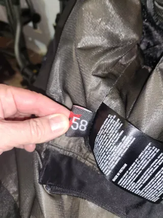 Chaqueta Dainese Negra y Roja