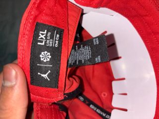 Gorra Jordan Roja Talla L/XL