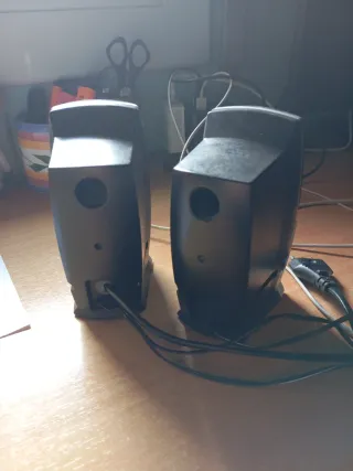 Altavoces Trust Negro/Plata