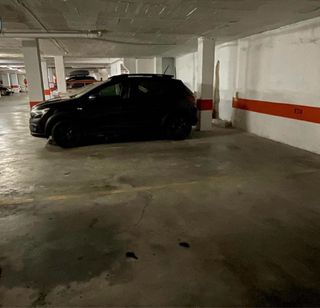 Garaje pegado a plaza Cabildo y mercado