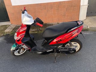 Ciclomotor Yamaha Jog RR 50cc