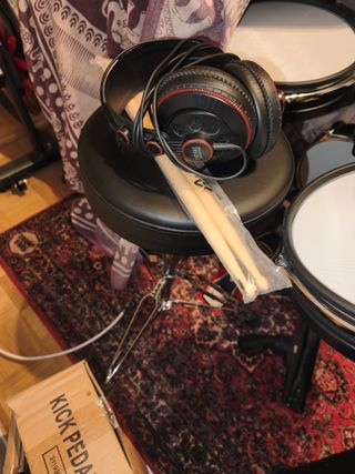 Batería Millenium MPS-850 + Regalos