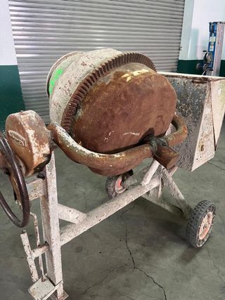 Hormigonera Inhersa H250 Litros